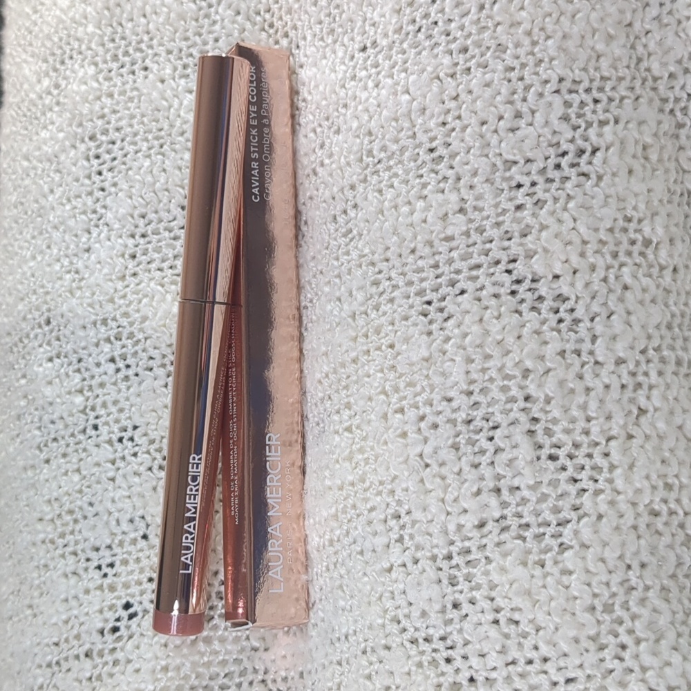laura mercier RoseGlow Caviar Stick Eye Shadow in Bed of Roses, 1.64g/0.05oz